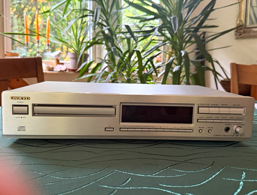Onkyo 7211 player - dx-7211, silber